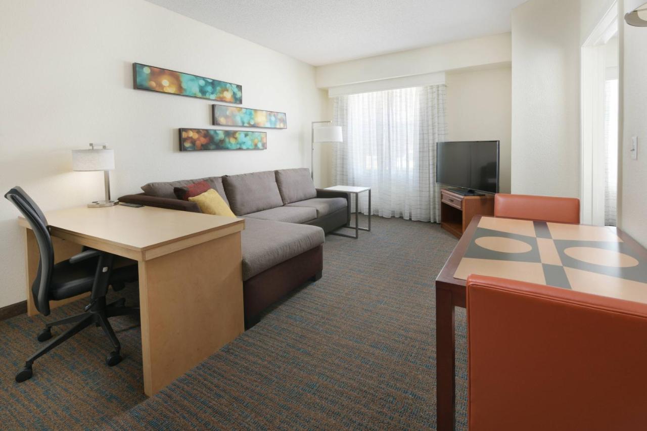 Residence Inn Dallas Park Central Екстер'єр фото