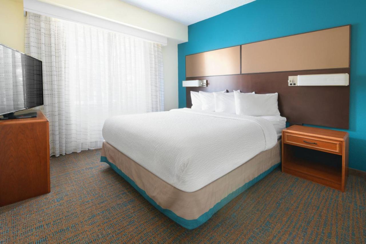 Residence Inn Dallas Park Central Екстер'єр фото