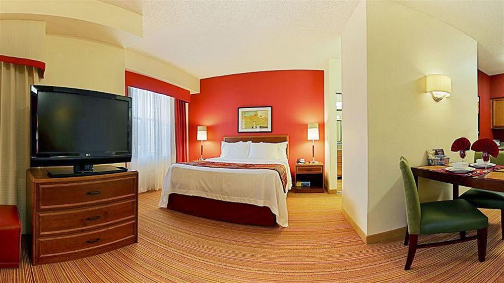 Residence Inn Dallas Park Central Екстер'єр фото