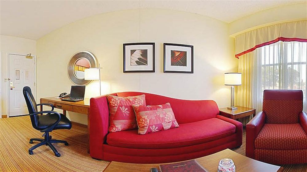 Residence Inn Dallas Park Central Екстер'єр фото
