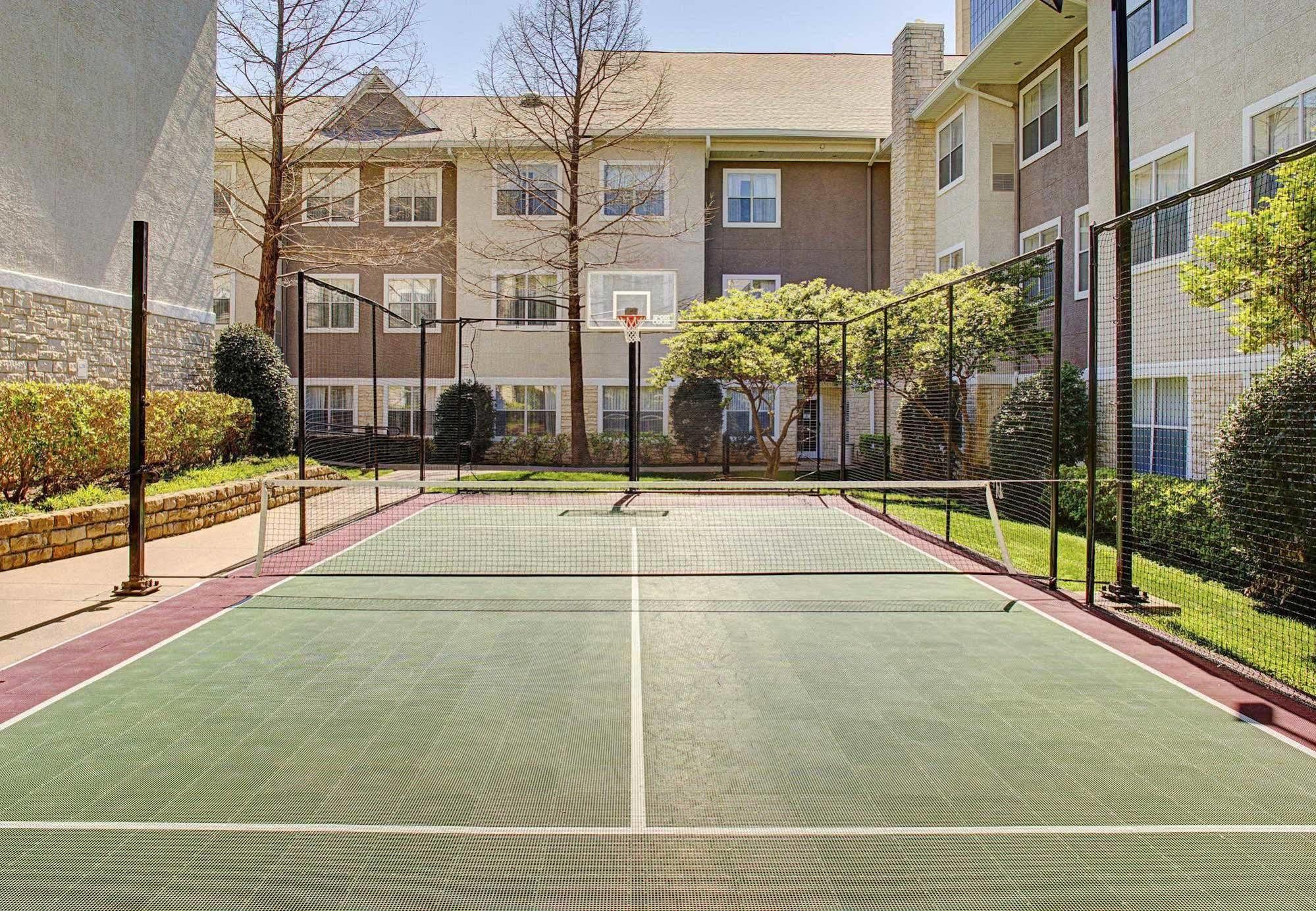 Residence Inn Dallas Park Central Екстер'єр фото